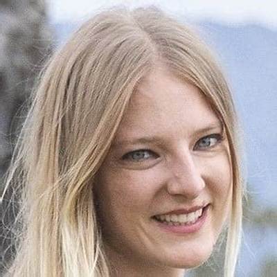 Sara Carson - Net Worth, Age, Height, Birthday, Bio, Wiki!