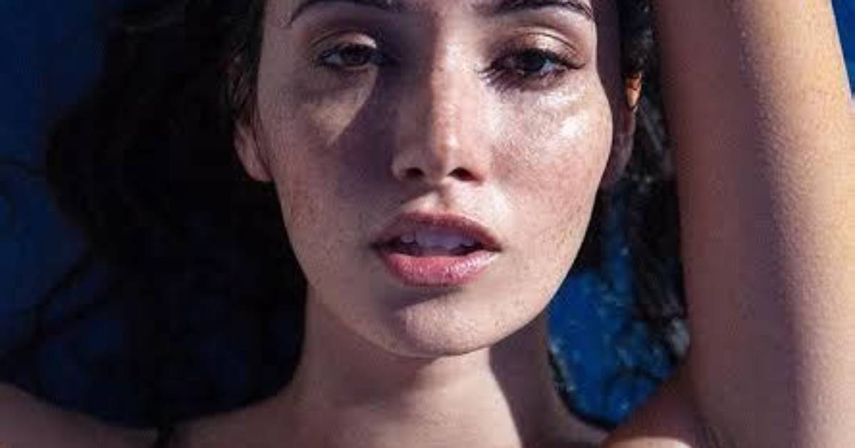 Sara Malakul Lane Net Worth, Age, Height, Bio, Birthday, Wiki!