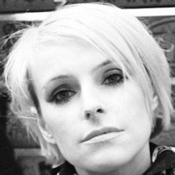 Sarah Blackwood Net Worth, Age, Height, Bio, Birthday, Wiki!