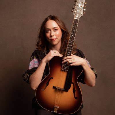 Sarah Jarosz - Net Worth, Age, Height, Birthday, Bio, Wiki!