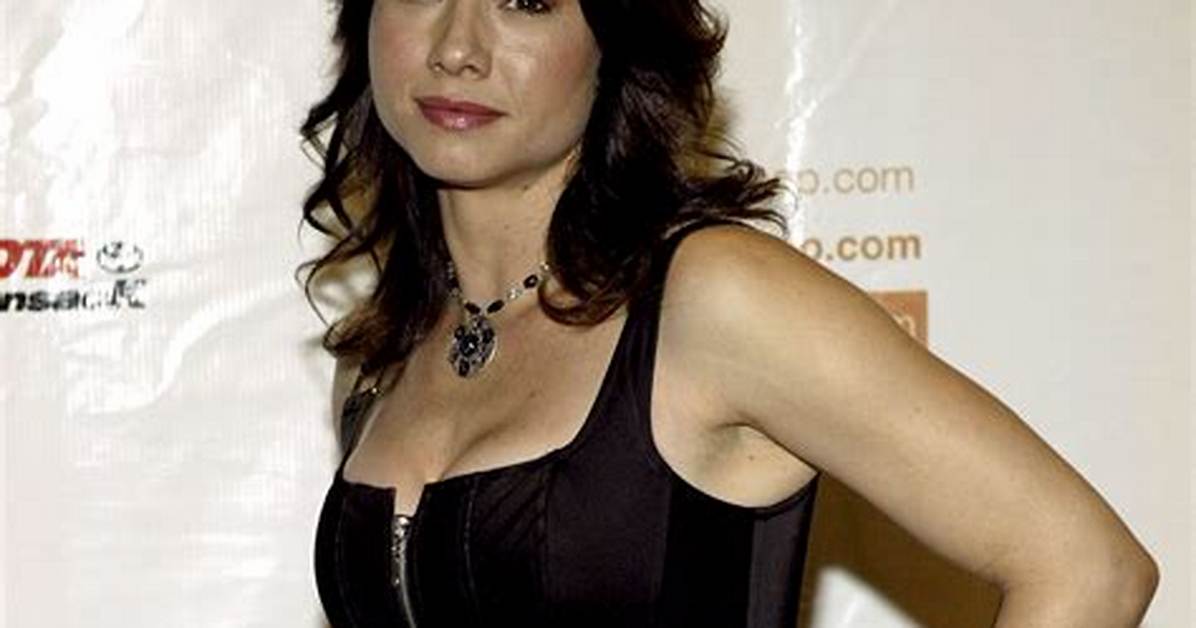 Sarah Joy Brown Net Worth, Age, Height, Bio, Birthday, Wiki!