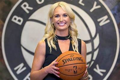 Sarah Kustok Net Worth, Age, Height, Bio, Birthday, Wiki!