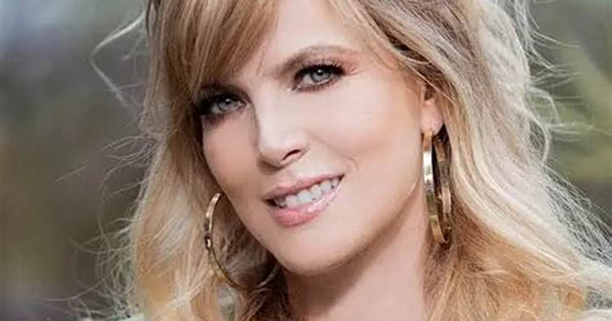 Sarah Mintz Net Worth, Age, Height, Bio, Birthday, Wiki!