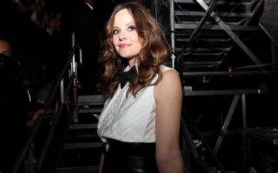 Sarah Ramos - Net Worth, Age, Height, Birthday, Bio, Wiki!