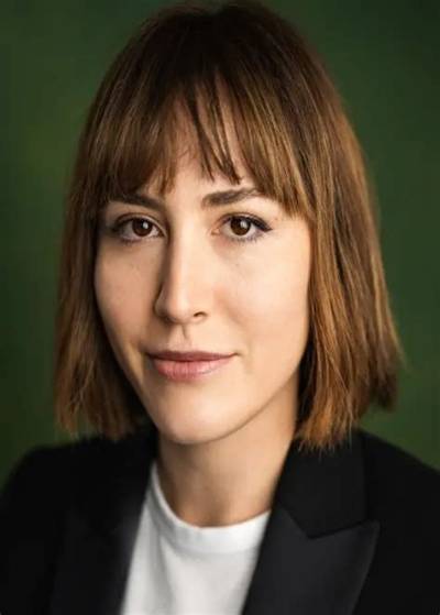 Sarah Thomson - Net Worth, Age, Height, Birthday, Bio, Wiki!