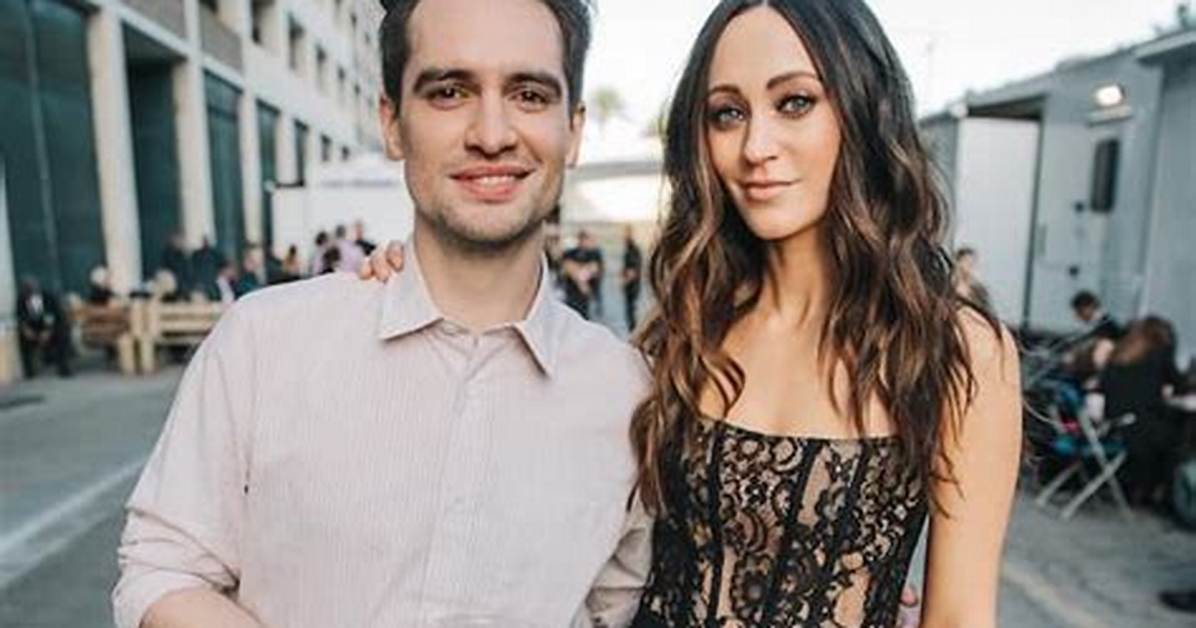 Sarah Urie Net Worth, Age, Height, Bio, Birthday, Wiki!