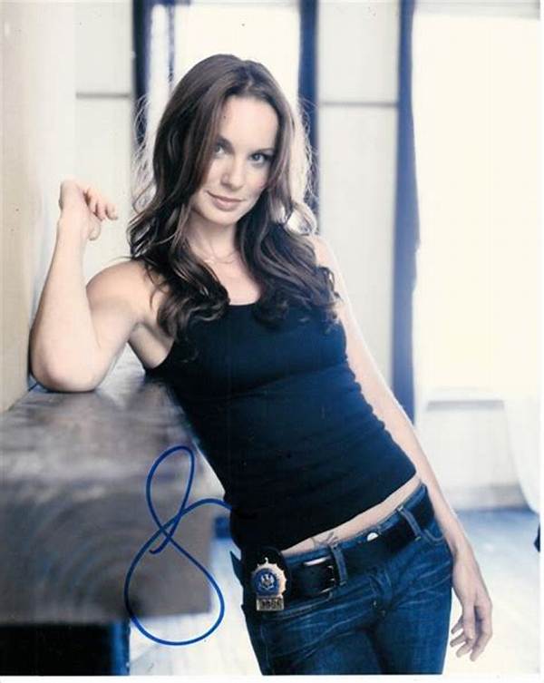 Sarah Wayne Callies Net Worth, Age, Height, Bio, Birthday, Wiki!