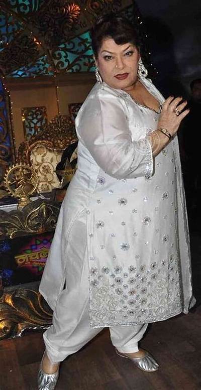 Saroj Khan - Net Worth, Age, Height, Birthday, Bio, Wiki!