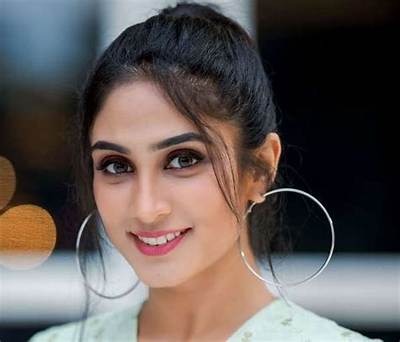 Sati Spivakova - Net Worth, Age, Height, Birthday, Bio, Wiki!