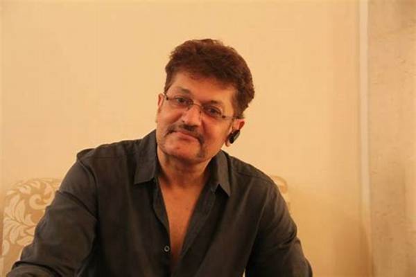 Satyajeet Puri Net Worth, Age, Height, Bio, Birthday, Wiki!