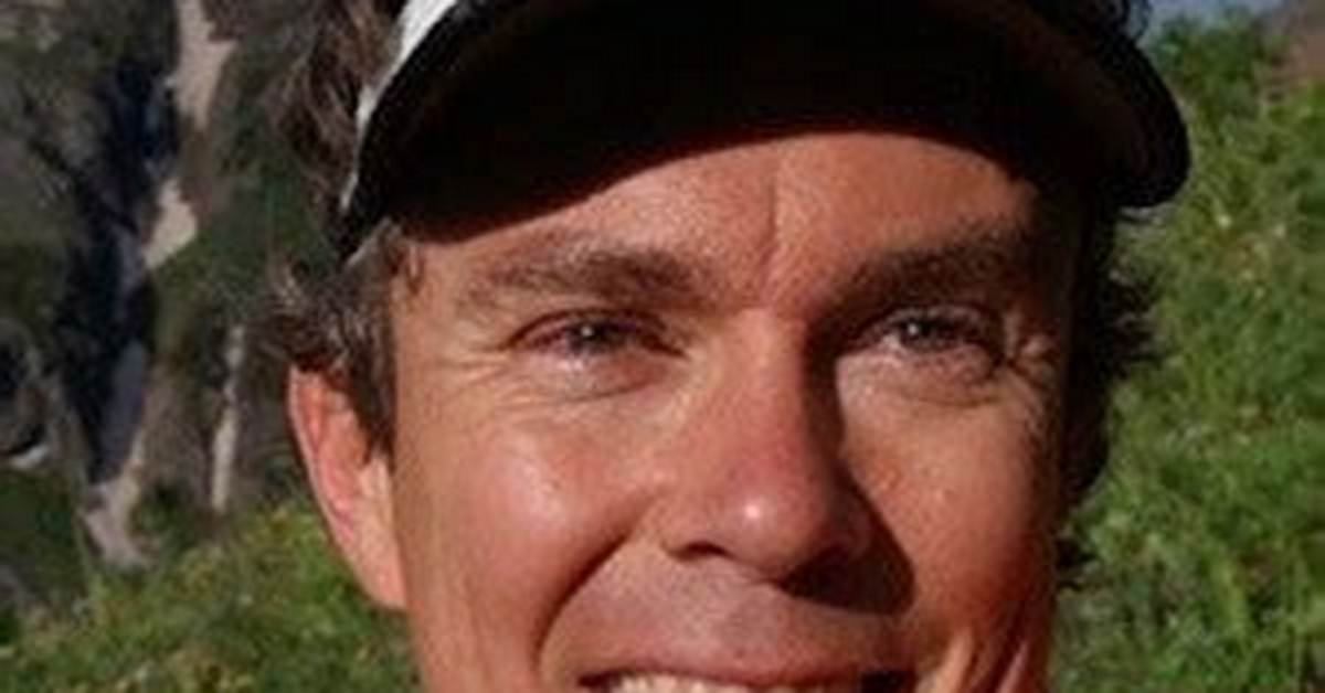 Scott Jurek - Net Worth, Age, Height, Birthday, Bio, Wiki!