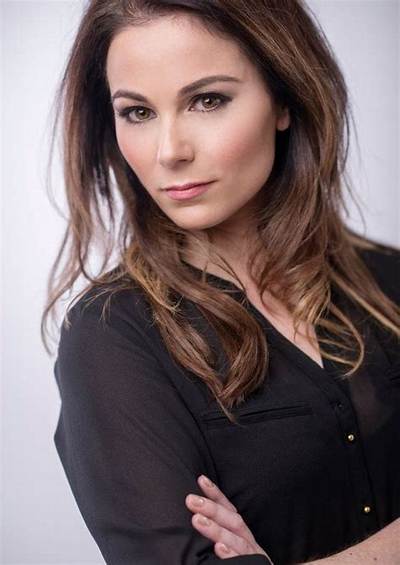 Seainin Brennan Net Worth, Age, Height, Bio, Birthday, Wiki!
