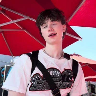 Sebastian Taylor Thomaz Net Worth, Age, Height, Bio, Birthday, Wiki!