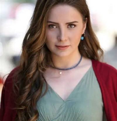 Selin Balarisi Net Worth, Age, Height, Bio, Birthday, Wiki!