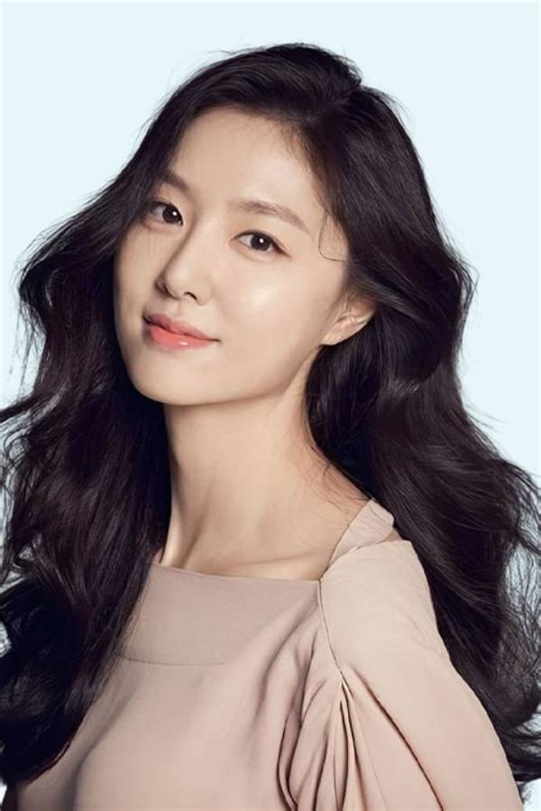 Seo Ji-Hye - Net Worth, Age, Height, Birthday, Bio, Wiki!