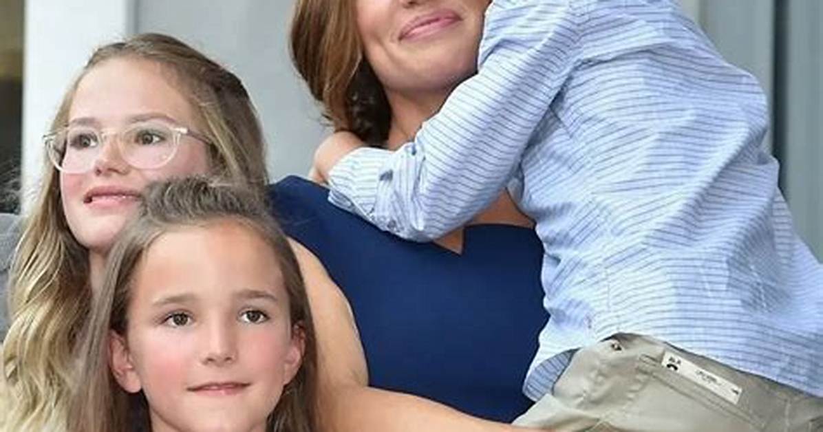 Seraphina Affleck Net Worth, Age, Height, Bio, Birthday, Wiki!
