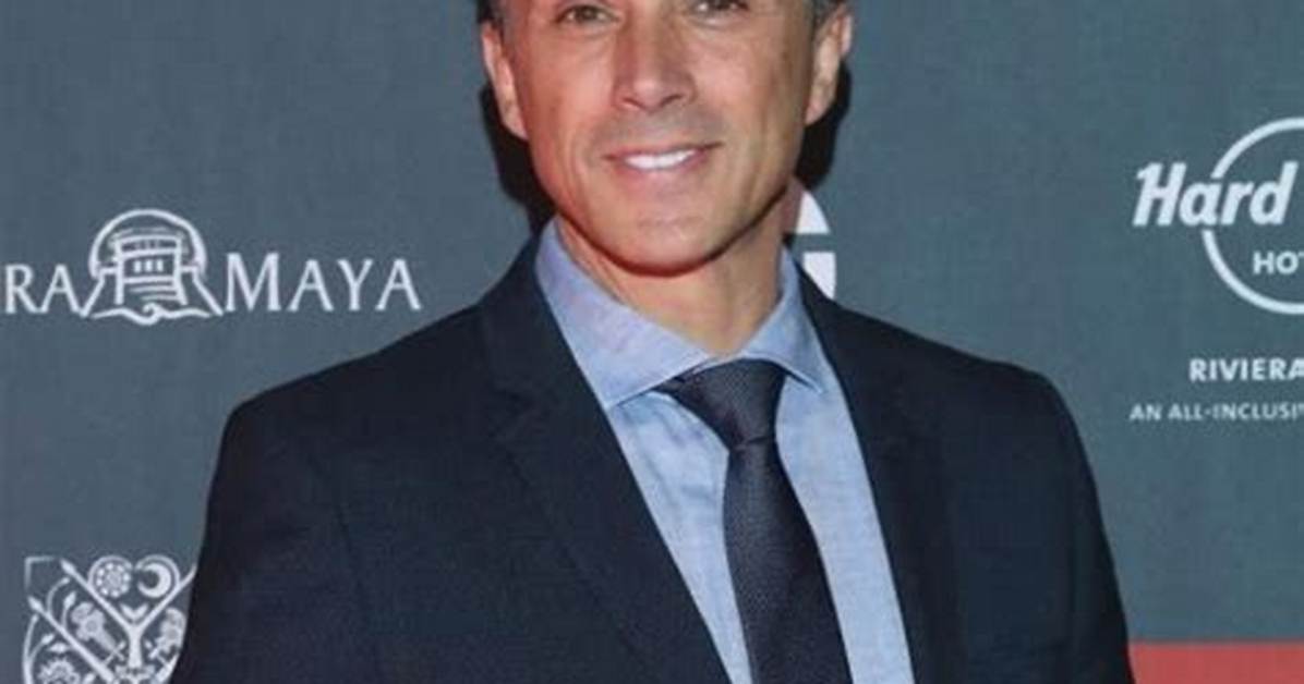 Sergio Mayer Net Worth, Age, Height, Bio, Birthday, Wiki!