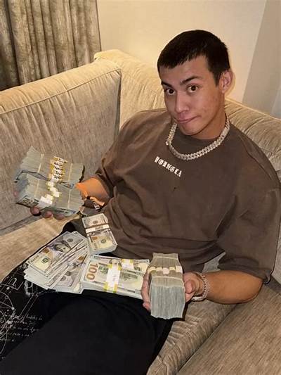Shane Pahukoa - Net Worth, Age, Height, Birthday, Bio, Wiki!