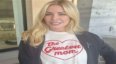 Shannon Stewart - Net Worth, Age, Height, Birthday, Bio, Wiki!