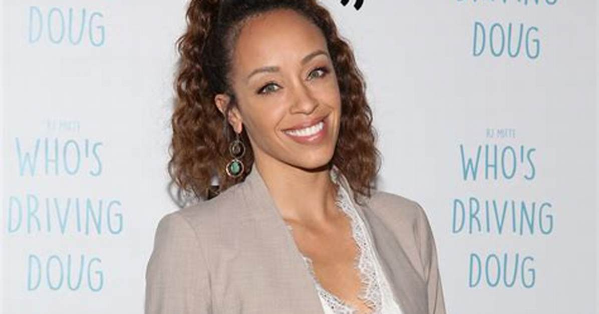 Shanti Lowry Net Worth, Age, Height, Bio, Birthday, Wiki!