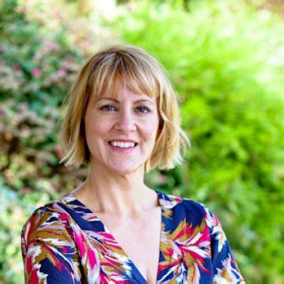 Sharon Palmer - Net Worth, Age, Height, Birthday, Bio, Wiki!