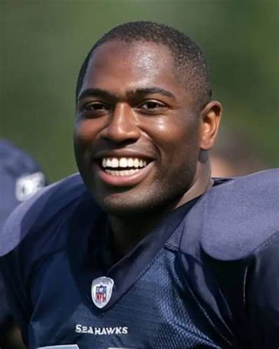 Shaun Alexander - Net Worth, Age, Height, Birthday, Bio, Wiki!