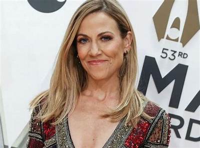 Sheryl Crow Net Worth, Age, Height, Bio, Birthday, Wiki!