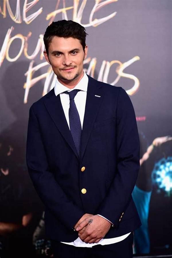 Shiloh Fernandez - Net Worth, Age, Height, Birthday, Bio, Wiki!