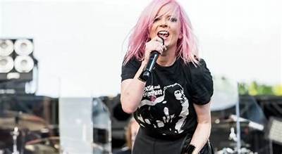 Shirley Manson Net Worth, Age, Height, Bio, Birthday, Wiki!