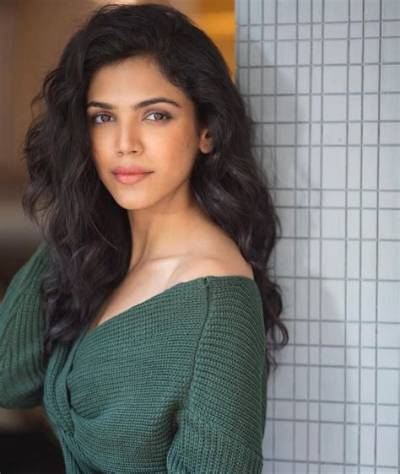Shriya Shah-Klorfine - Net Worth, Age, Height, Birthday, Bio, Wiki!