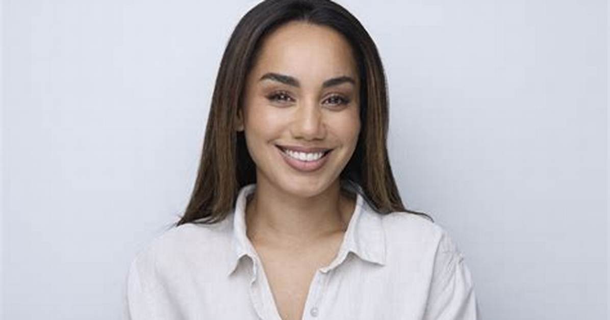 Shushila Takao - Net Worth, Age, Height, Birthday, Bio, Wiki!