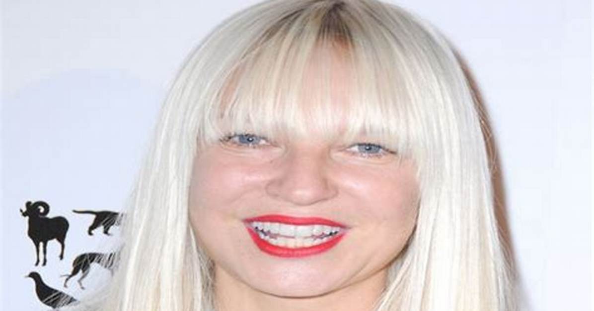 Sia Barbi - Net Worth, Age, Height, Birthday, Bio, Wiki!
