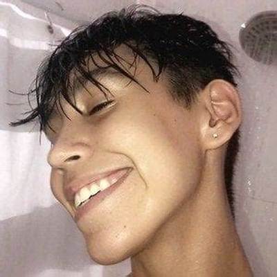 Sid Fernandez - Net Worth, Age, Height, Birthday, Bio, Wiki!
