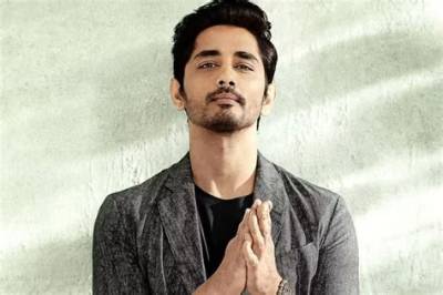 Siddharth Net Worth, Age, Height, Bio, Birthday, Wiki!