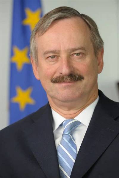 Siim Kallas - Net Worth, Age, Height, Birthday, Bio, Wiki!