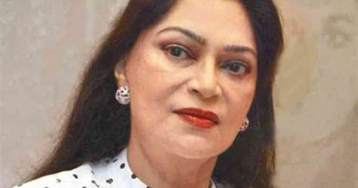 Simi Garewal Net Worth, Age, Height, Bio, Birthday, Wiki!