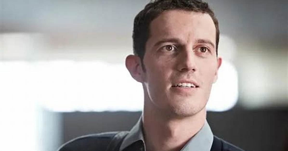 Simon Sears - Net Worth, Age, Height, Birthday, Bio, Wiki!