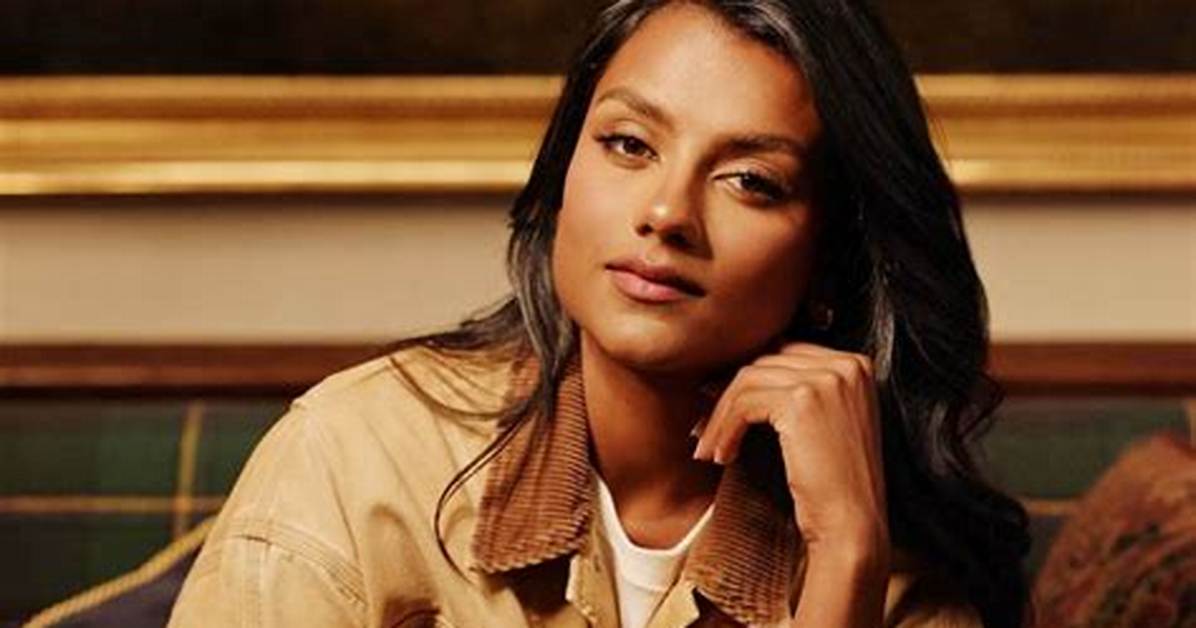 Simone Ashley Net Worth, Age, Height, Bio, Birthday, Wiki!