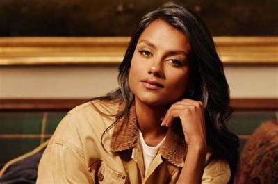 Simone Ashley Net Worth, Age, Height, Bio, Birthday, Wiki!