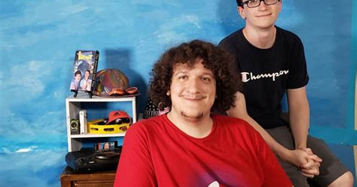 Simpleflips Net Worth, Age, Height, Bio, Birthday, Wiki!