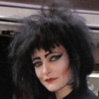 Siouxsie Sioux Net Worth, Age, Height, Bio, Birthday, Wiki!