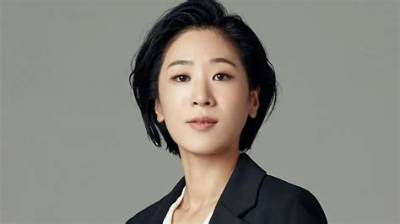 Siyoung Baek Net Worth, Age, Height, Bio, Birthday, Wiki!