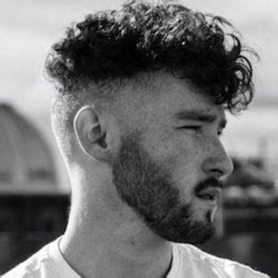 Skyler Howard - Net Worth, Age, Height, Birthday, Bio, Wiki!