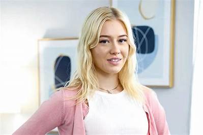 Skyler Page - Net Worth, Age, Height, Birthday, Bio, Wiki!