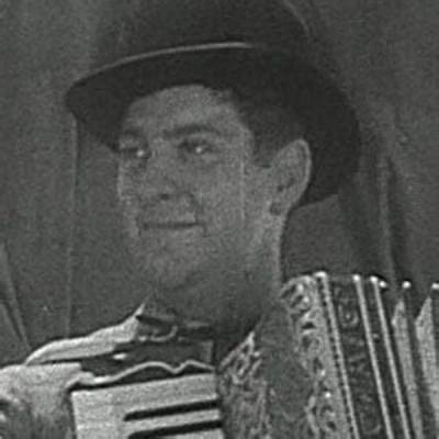 Smiley Burnette Net Worth, Age, Height, Bio, Birthday, Wiki!