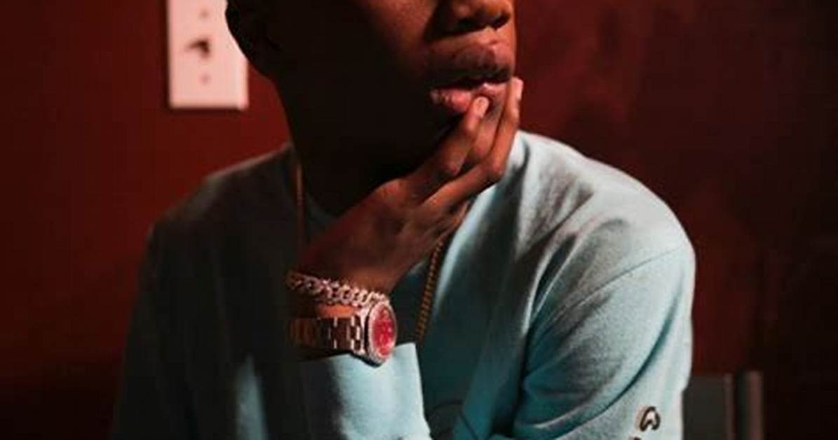 Smooky Margielaa - Net Worth, Age, Height, Birthday, Bio, Wiki!