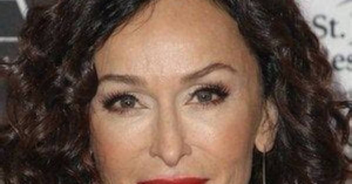 Sofia Milos Net Worth, Age, Height, Bio, Birthday, Wiki!