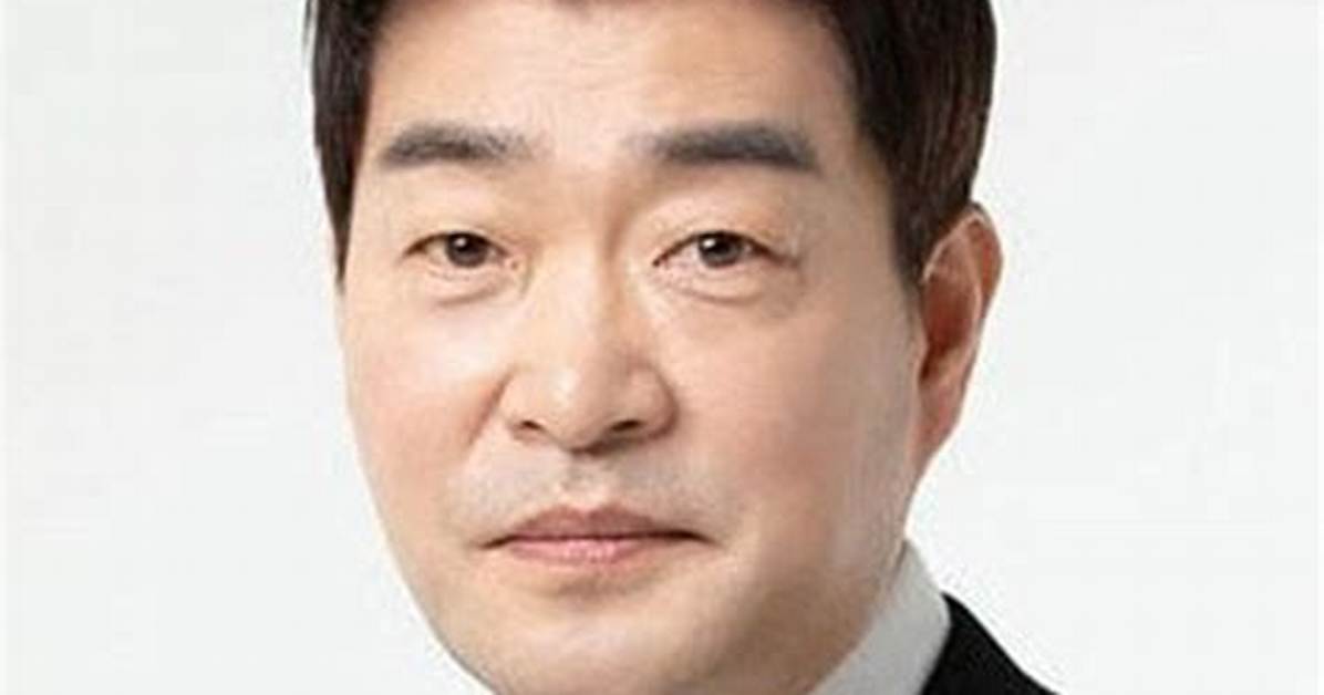 Son Hyun-Joo - Net Worth, Age, Height, Birthday, Bio, Wiki!