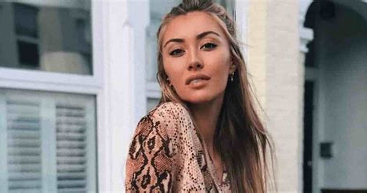 Sophie Habboo - Net Worth, Age, Height, Birthday, Bio, Wiki!