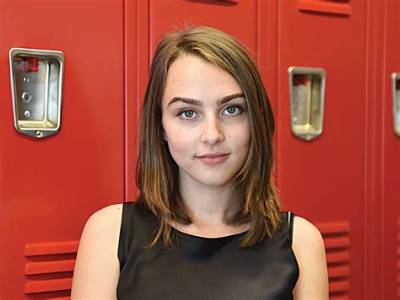 Sophie Levy - Net Worth, Age, Height, Birthday, Bio, Wiki!